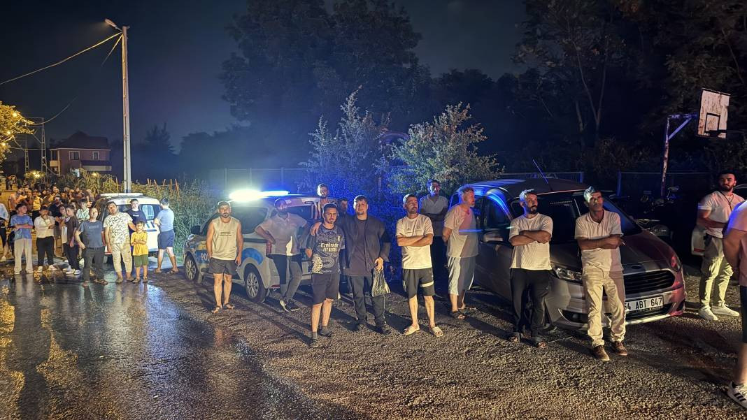 Sakarya’da kozmetik fabrikasında yangın - Resim: 10